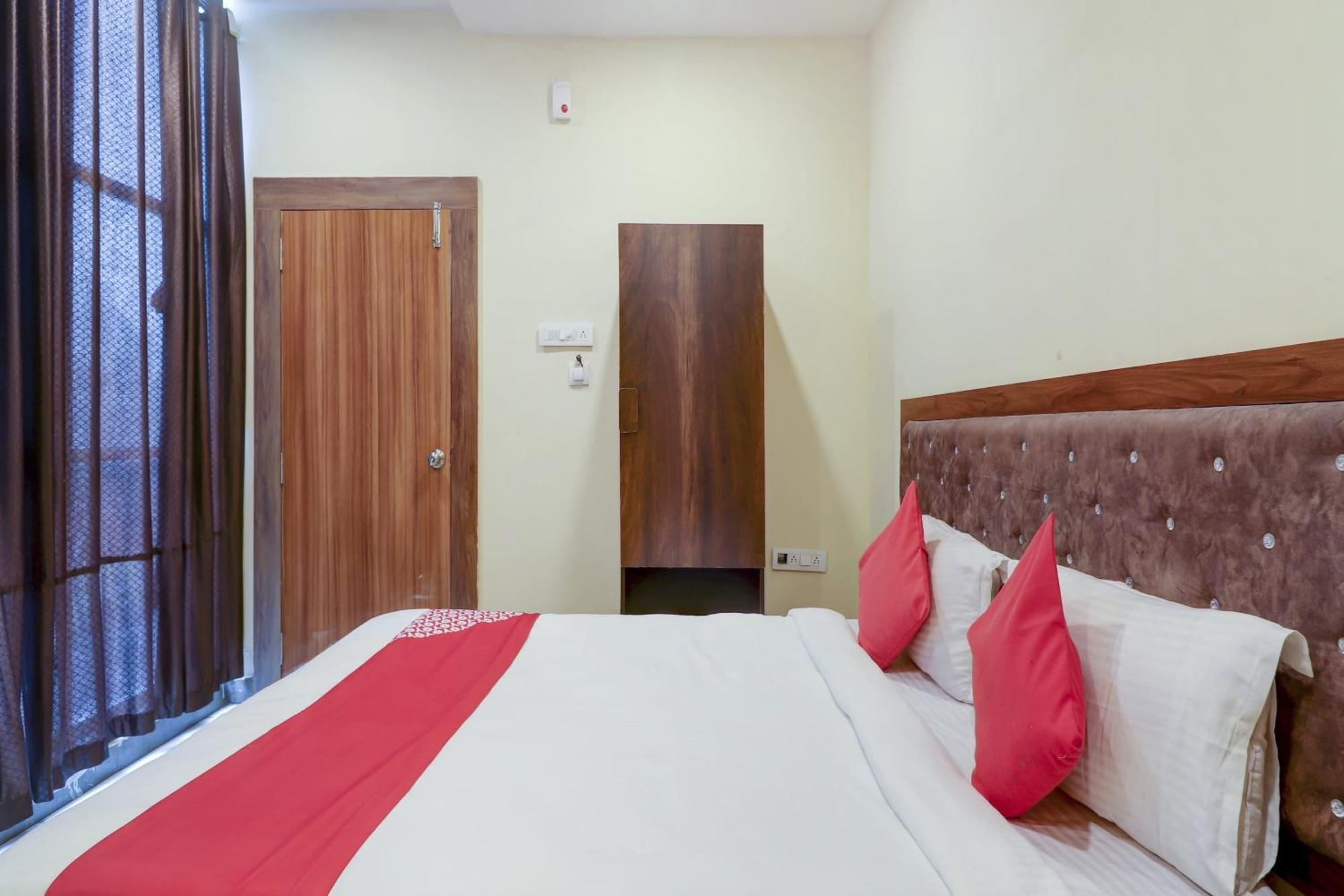 Hotel O Rsquare Elite Sururnagar ภายนอก รูปภาพ