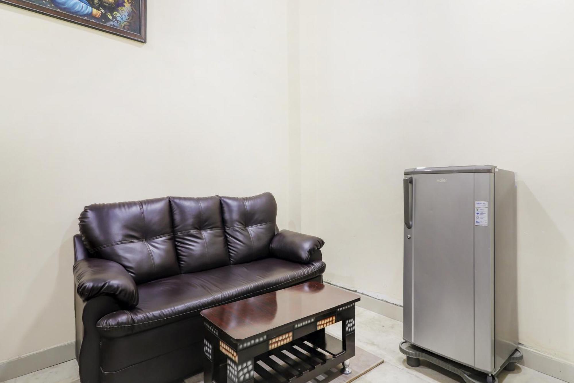 Hotel O Rsquare Elite Sururnagar ภายนอก รูปภาพ