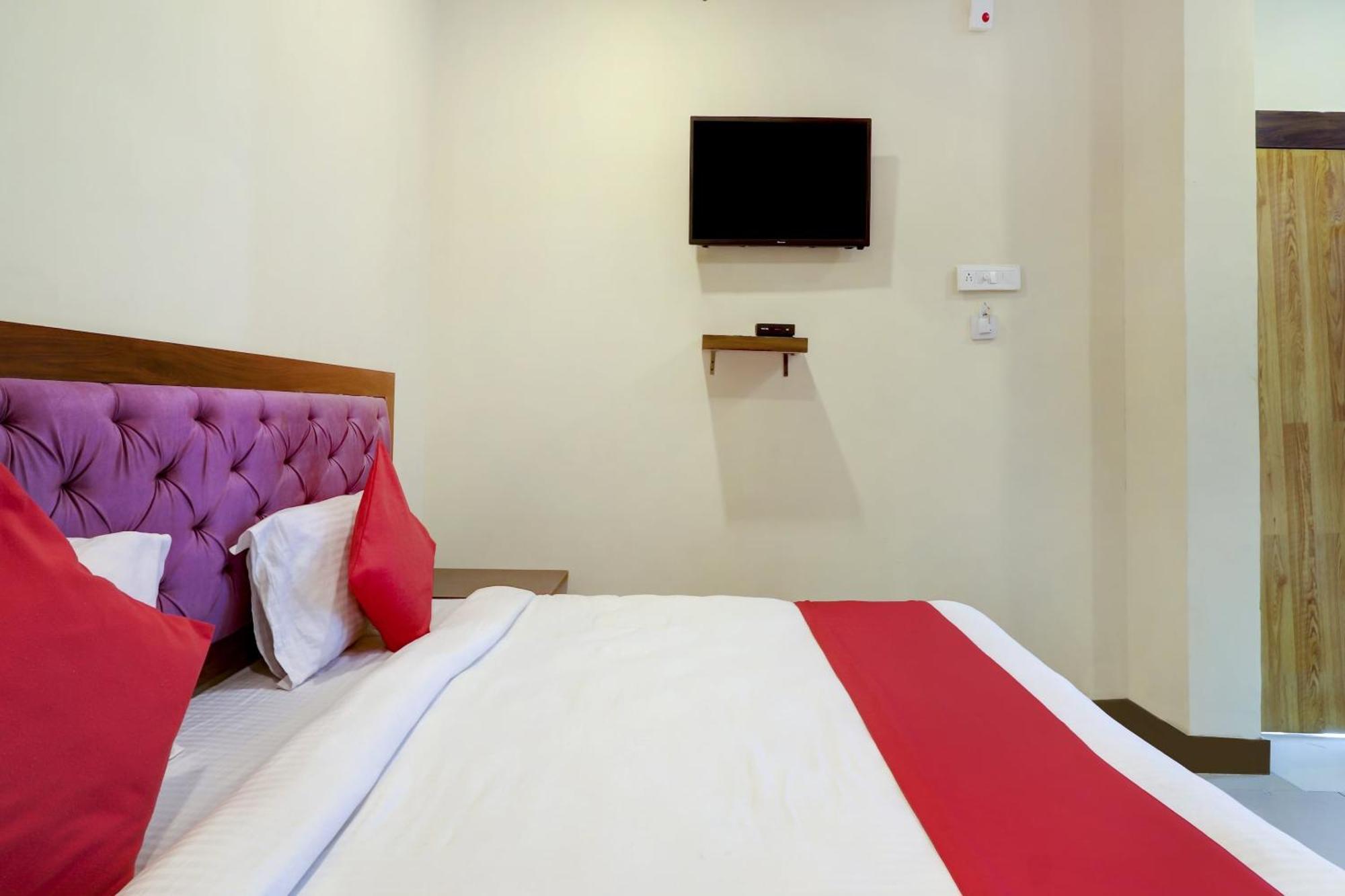 Hotel O Rsquare Elite Sururnagar ภายนอก รูปภาพ